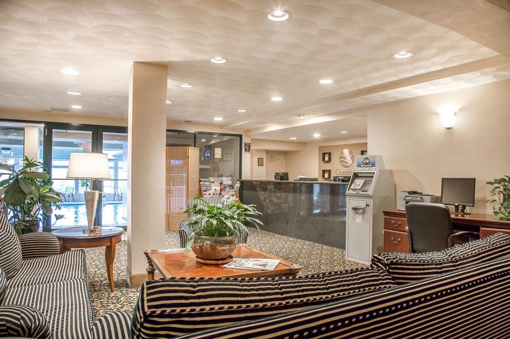 Comfort Inn At Newport Beach Мидлтаун Экстерьер фото