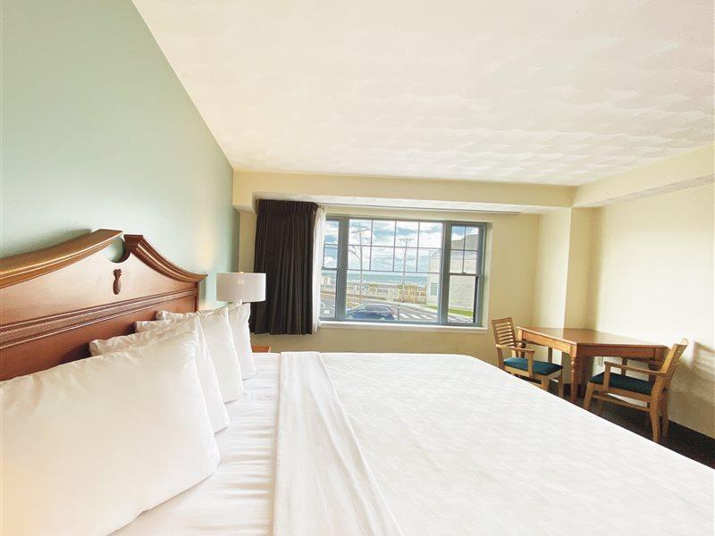 Comfort Inn At Newport Beach Мидлтаун Экстерьер фото