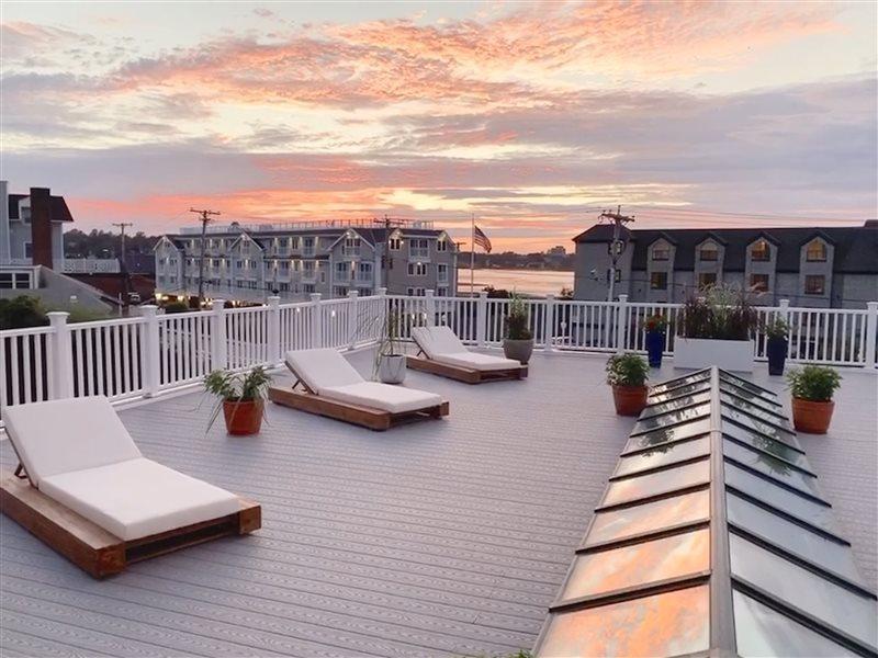 Comfort Inn At Newport Beach Мидлтаун Экстерьер фото