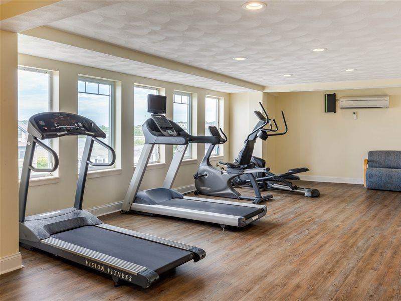 Comfort Inn At Newport Beach Мидлтаун Экстерьер фото