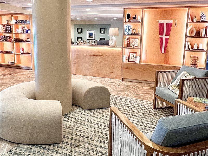 Comfort Inn At Newport Beach Мидлтаун Экстерьер фото