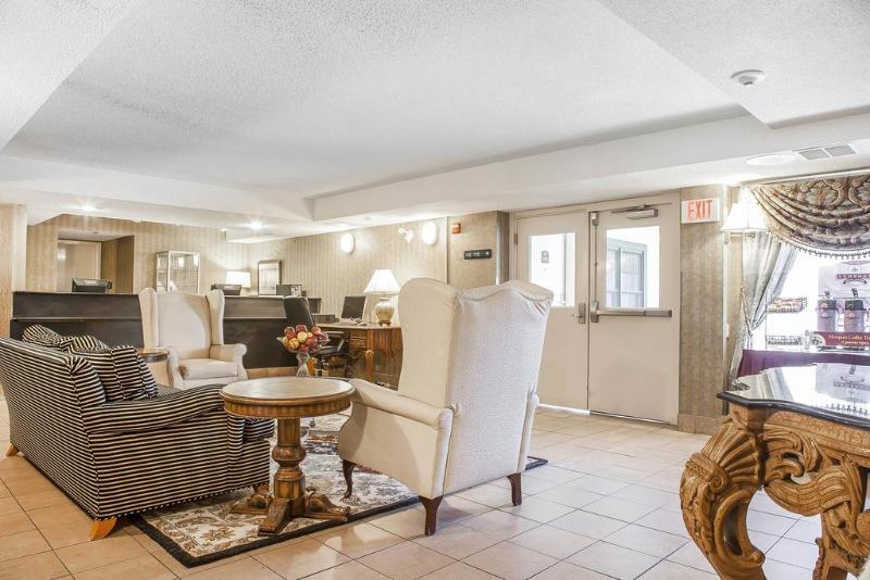 Comfort Inn At Newport Beach Мидлтаун Экстерьер фото